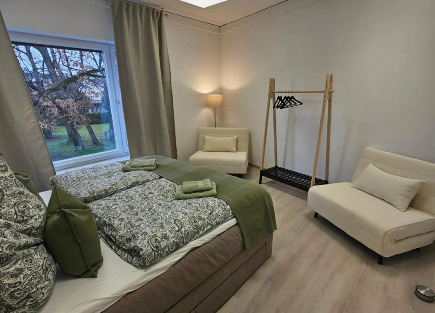 City Appartment 150 Qm Komfort Am Kurpark Bad Aibling Germany